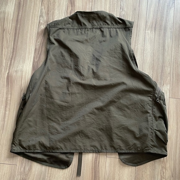 Fishing vest - Picture 2 of 2